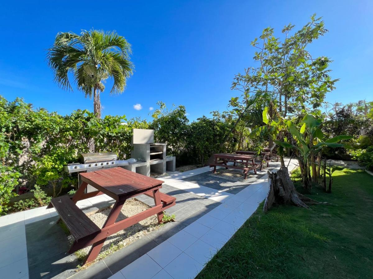 Sol Caribe Suites - Playa Los Corales - Beach Club, Wifi, Swimming Pool - Calle Aruba Punta Cana Esterno foto